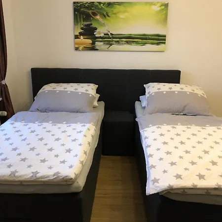 1og Apartment