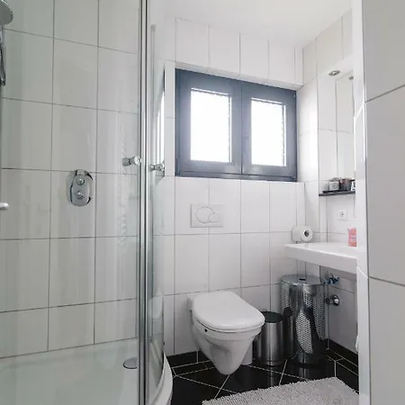 1og Apartment